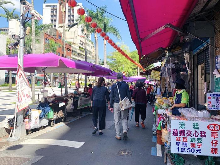 台北で立ち寄りたい、エネルギー溢れる朝市!