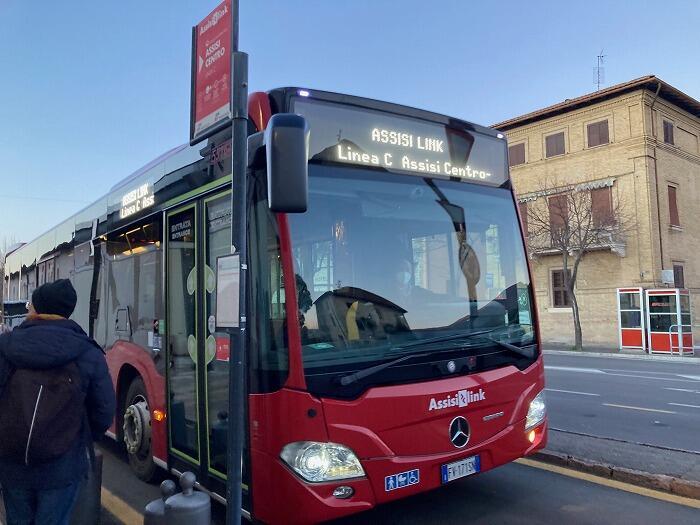 【イタリア・アッシジ】クリスマスイルミネーションがおすすめな街