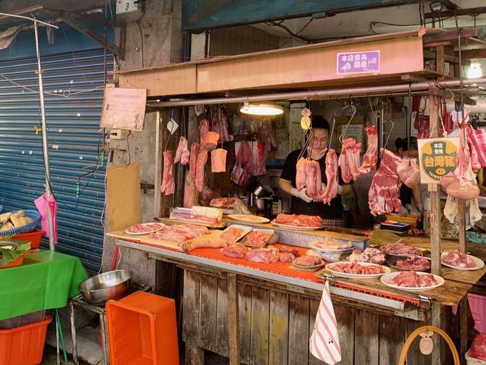 台北で立ち寄りたい、エネルギー溢れる朝市!