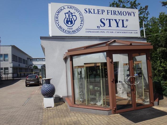 ポーランド・陶器の街ボレスワヴィエツでお買い得なお店巡り