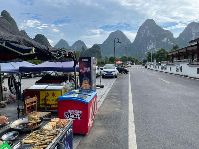 【中国】桂林の岩山に抱かれて〜非日常と日常が交差する風景〜