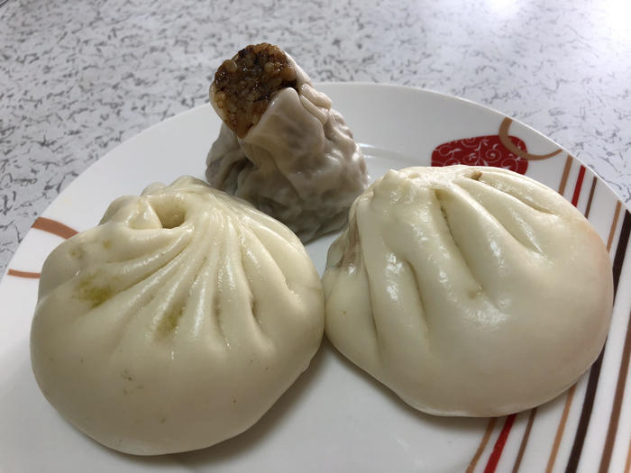 上海の朝ごはんは街角のローカルフードで決まり！