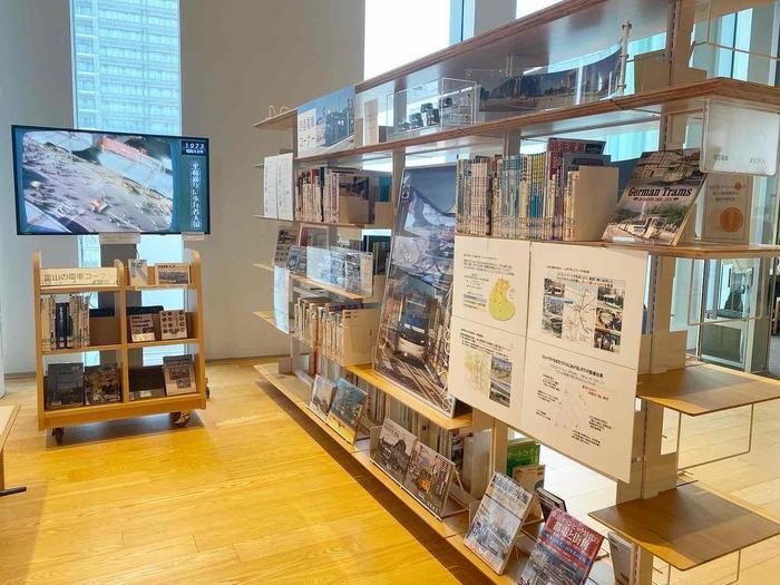 富山市立図書館（TOYAMA キラリ）～観光できる図書館シリーズ3～