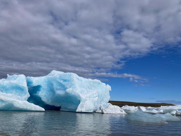 氷の国アイスランドで人々はどう冬を越す？