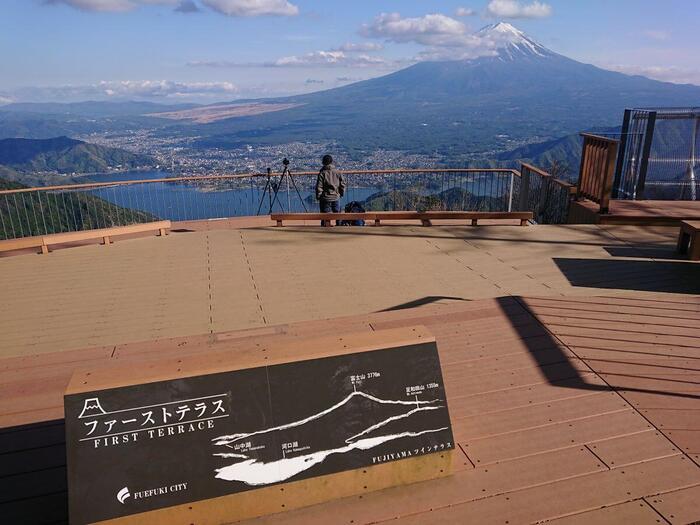 【山梨県】FUJIYAMAツインテラス から見る富士山と河口湖の絶景