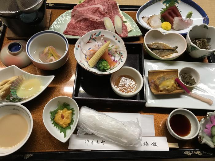 日本一深い天然自噴岩風呂がある藤三旅館に泊まってみた