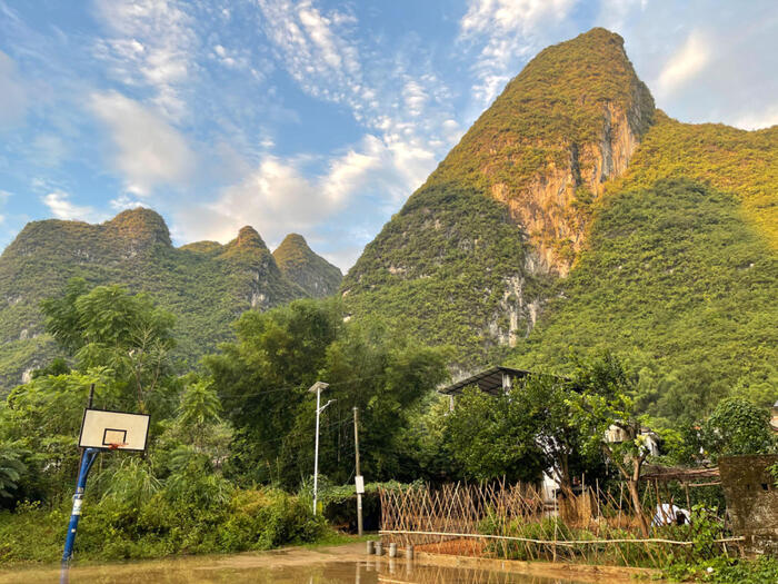 【中国】桂林の岩山に抱かれて〜非日常と日常が交差する風景〜