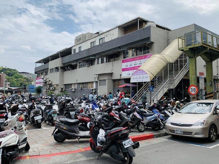 台北で立ち寄りたい、エネルギー溢れる朝市!