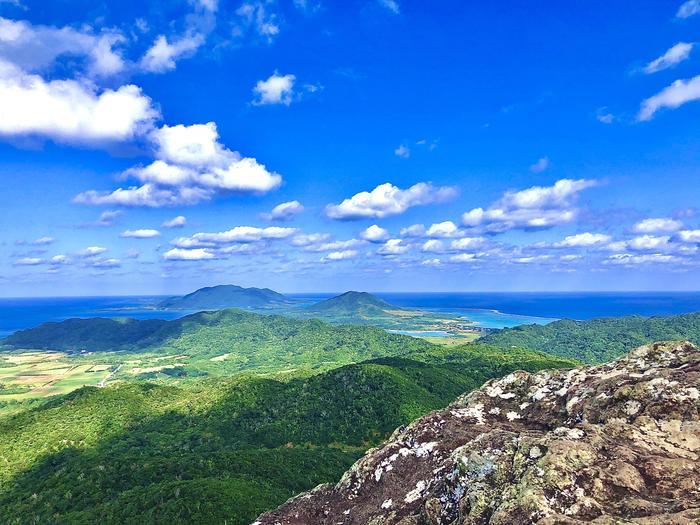 絶景が広がる石垣島の野底マーペー