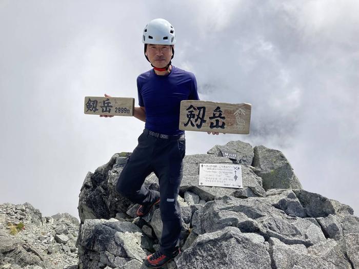 【岩稜登山】岩と雪の殿堂「剱岳」と「立山三山」縦走の山旅