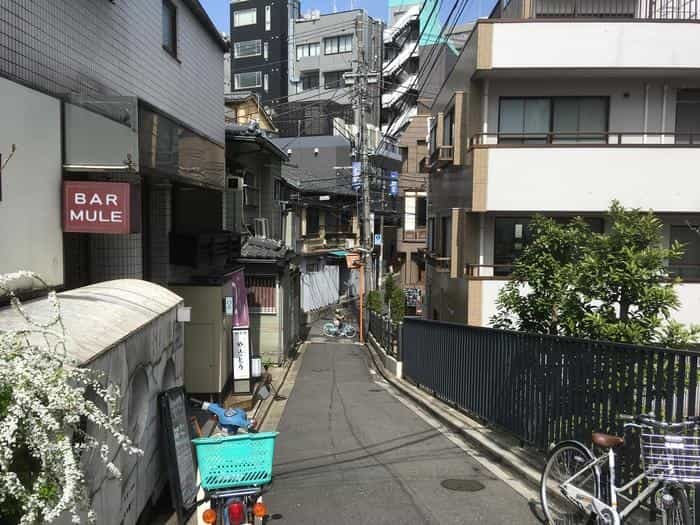 東京の路地裏を歩く「裏さんぽ」第五回　神楽坂の巻