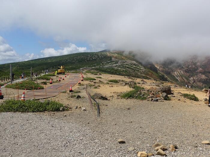 【日本百名山】7座目は御釜を眺めながら楽々登山・蔵王山（山形県）