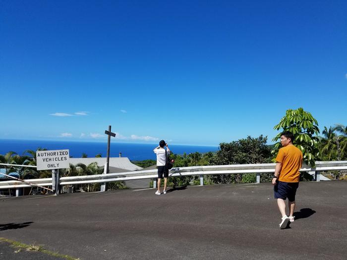 ＜ハワイ島 オーラの洞窟＞あなたのオーラは何色？