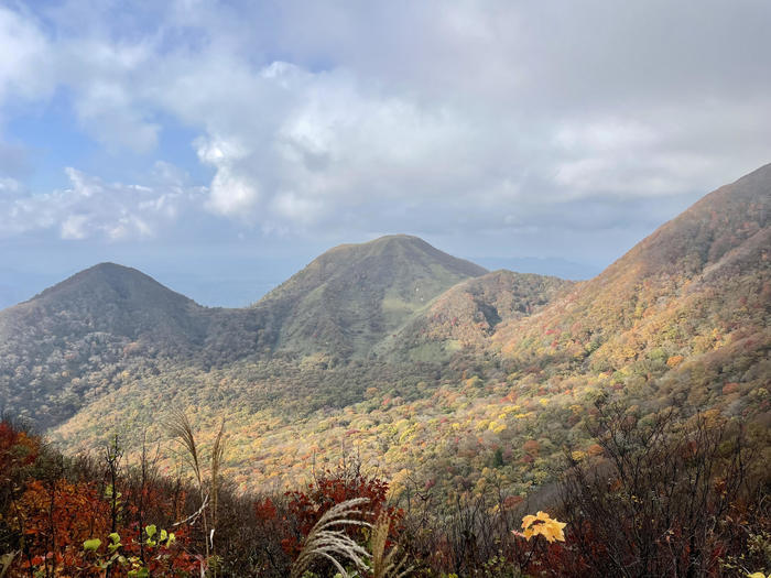 【島根】石見富士「三瓶山」のカルデラを大縦走！