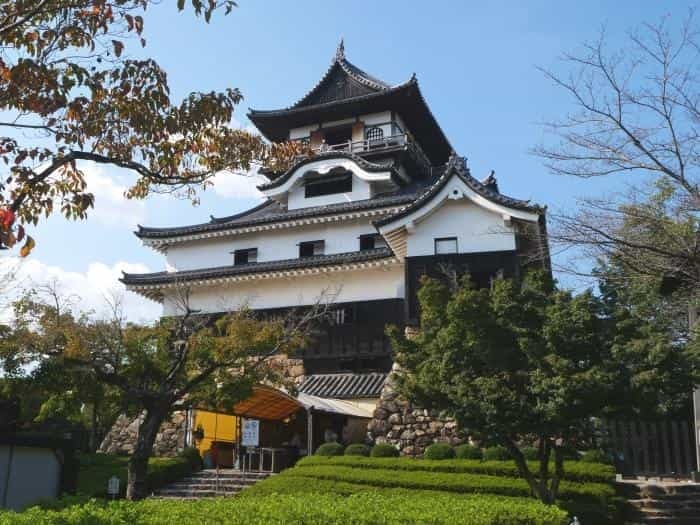 【愛知】国宝 犬山城と有楽苑～犬山城を内部から・庭園から・橋の上から楽しみ尽くす！