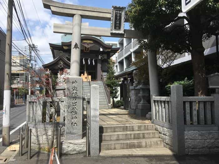 東京の路地裏を歩く「裏さんぽ」第五回　神楽坂の巻