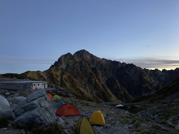 【岩稜登山】岩と雪の殿堂「剱岳」と「立山三山」縦走の山旅