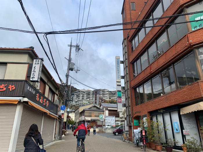 駅から歩いて30分で大絶景！「箕面大滝」と気軽な山登りでリフレッシュ！！