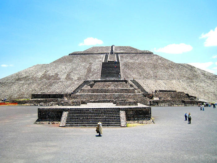 世界一の登れる巨大ピラミッド!メキシコの世界遺産テオティワカンで頂上から壮大な景色を一望しよう!