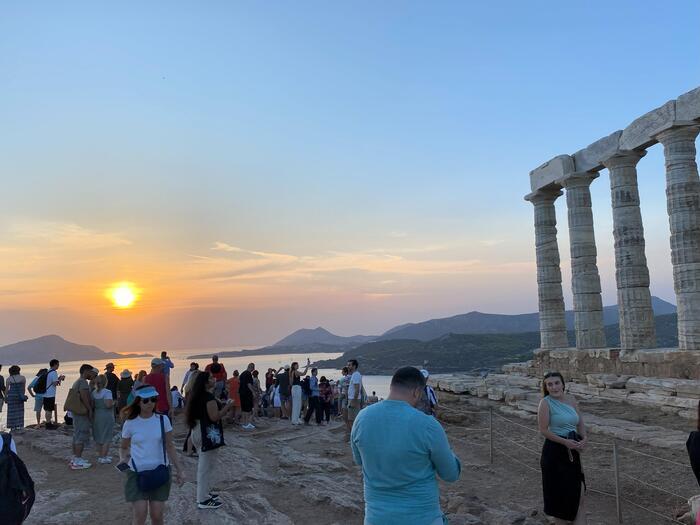 【ギリシャ】アテネからアポロコーストを通って、夕日の名所スニオン岬まで