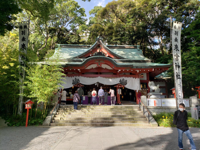 【静岡・熱海】日本屈指のパワースポット・来宮神社。「寿命が延びる」御神木は樹齢2100年