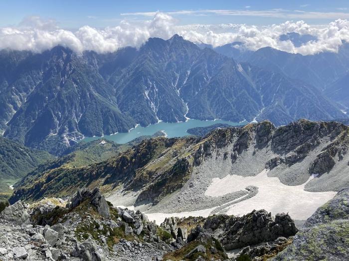 【岩稜登山】岩と雪の殿堂「剱岳」と「立山三山」縦走の山旅