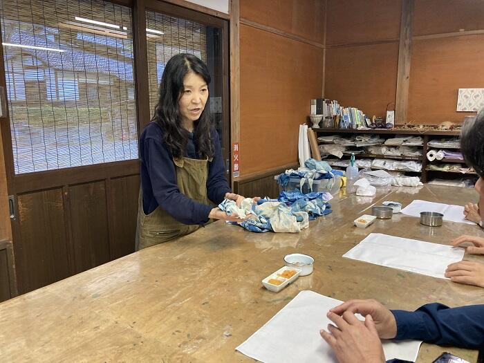 【群馬・藤岡】紅葉と桜を一度に楽しめる桜山公園とみかん狩りと藍染体験