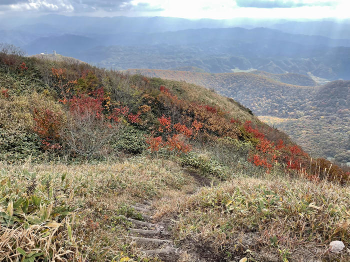 【島根】石見富士「三瓶山」のカルデラを大縦走！