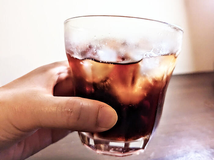 旅行者必見!インドネシアの大人気飲料Tehbotolとは?