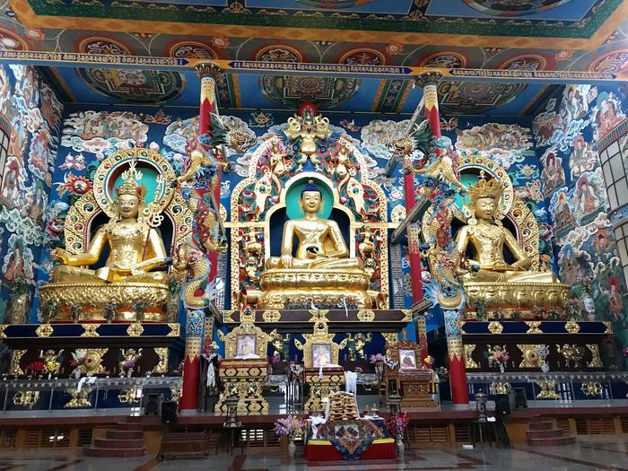 仏像好き必見！黄金に輝くチベット仏像を南インドの秘境で拝む