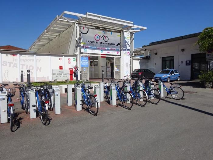 【イタリア】ハムの町・パルマをレンタサイクルで半日観光してみた!
