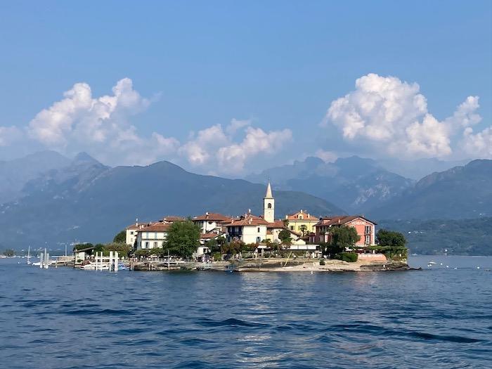 イタリアの湖水地方・マッジョーレ湖をご紹介