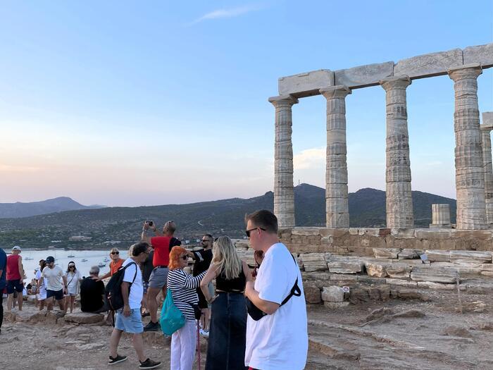 【ギリシャ】アテネからアポロコーストを通って、夕日の名所スニオン岬まで