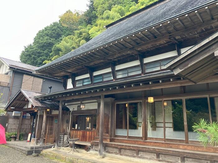 【檜原村】神社の社務所に泊まれる？？？　“1日1組”限定の古民家宿「山城」