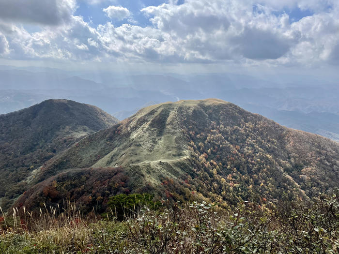 【島根】石見富士「三瓶山」のカルデラを大縦走！