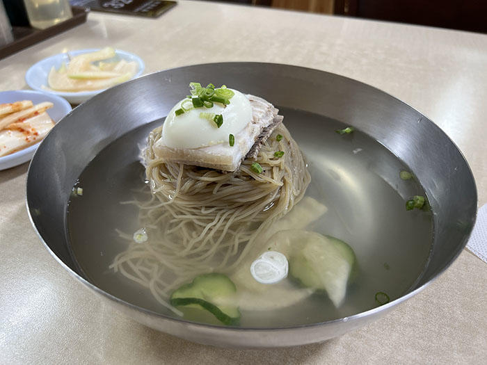 【韓国】冷麺って美味しいの?好みが分かれる本場の味とは?