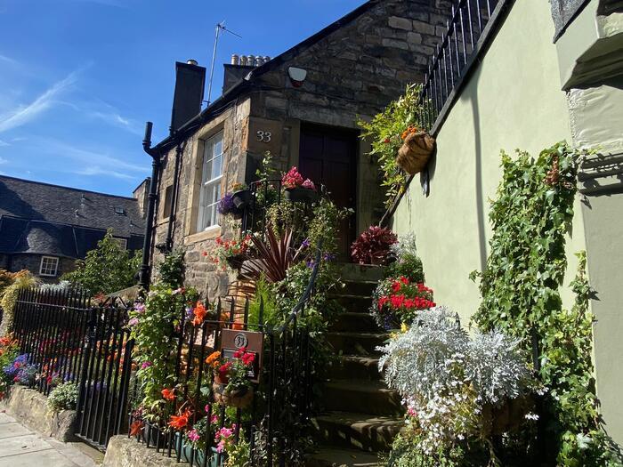 イギリスの季節の花々の織りなす絶景を楽しもう！