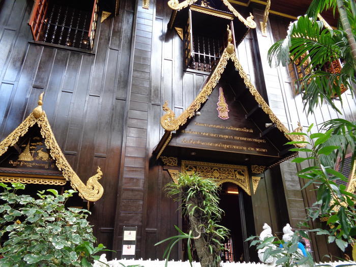 タイ最北の地、チェンライの新旧寺院4選