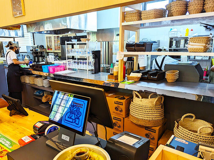 【インドネシア】バリ島に驚きの出店!大人気のコメダ珈琲に行ってみました~店舗編~