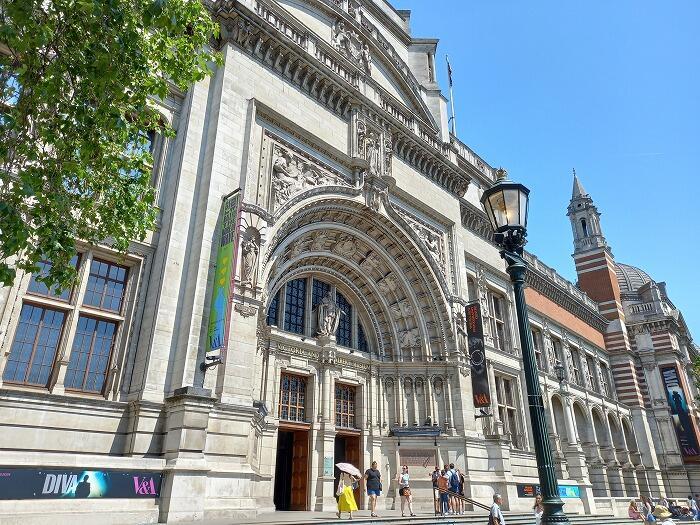 【イギリス】ロンドンで優雅な時間が過ごせる世界最古のミュージアムカフェ