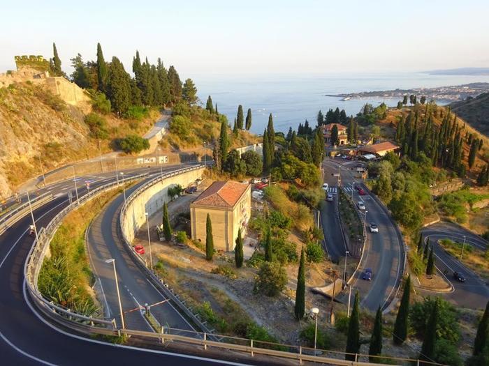 夏の南イタリアは絶景の宝庫!オススメスポットと撮影テクを紹介します