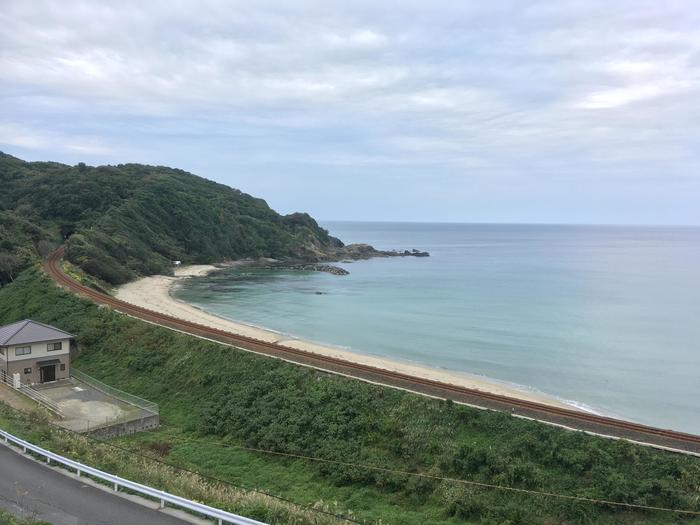 「ウユニ塩湖」？ 「秩父ヶ浜」？ ここはどこ？？ そこは「島根県浜田市」にありました！