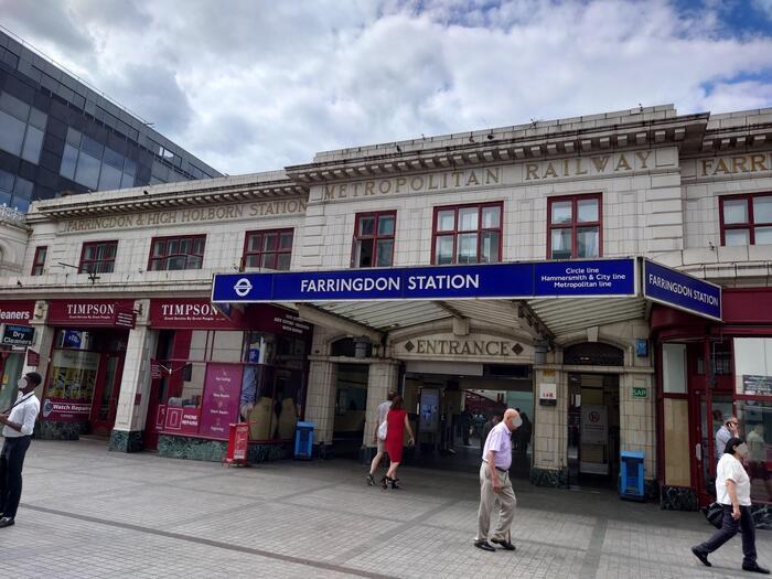 ハブ駅として再注目!ロンドン、ファリンドン駅