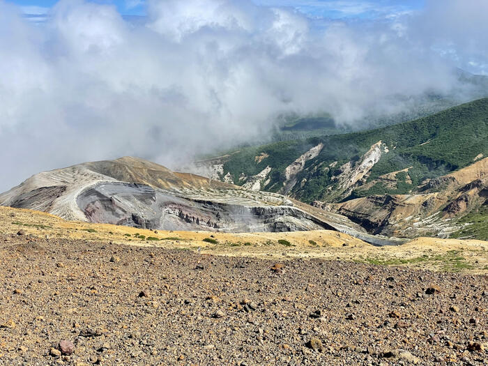 【日本百名山】7座目は御釜を眺めながら楽々登山・蔵王山（山形県）