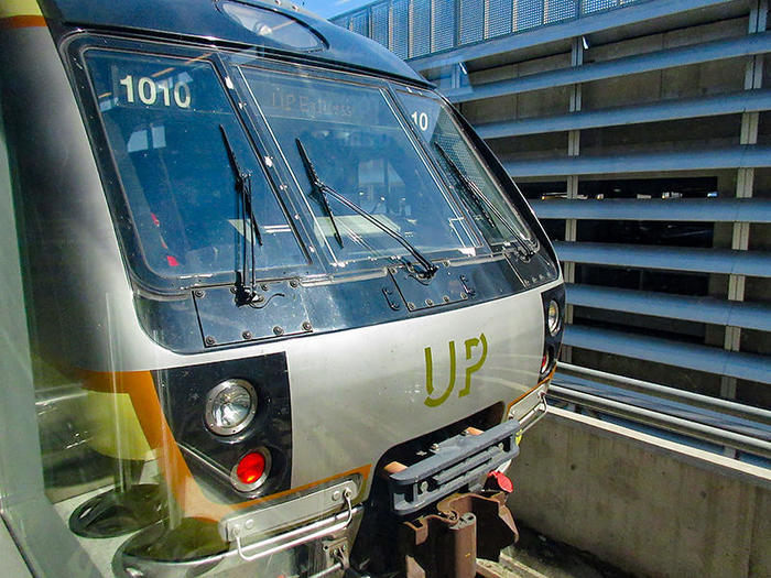 【カナダ トロント編】空港での長い乗り継ぎ時間何する？街歩きをしよう！