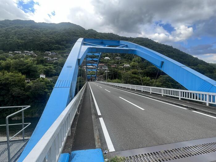 【徳島】日本三大秘境のひとつ四国のへそ付近にある大歩危と祖谷の見どころと名店を紹介