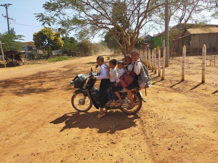 【カンボジア】子どもたちと触れ合うボランティア体験：忘れられない感動の旅