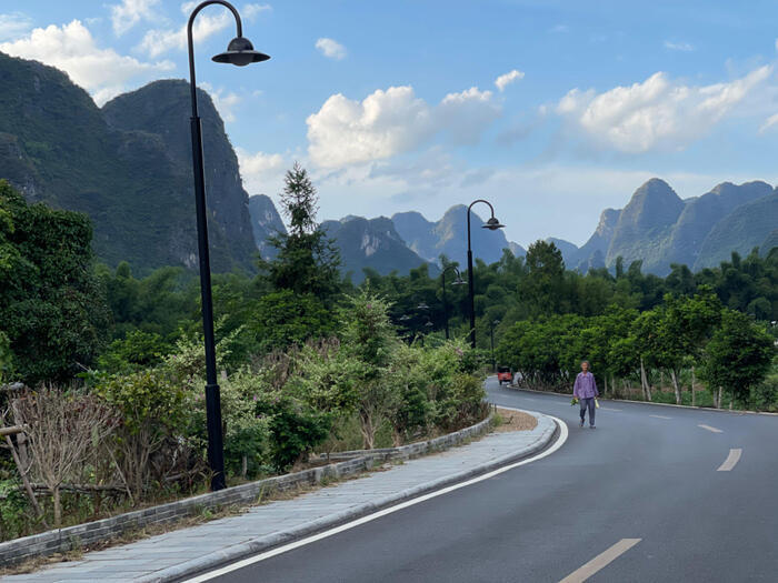 【中国】桂林の岩山に抱かれて〜非日常と日常が交差する風景〜