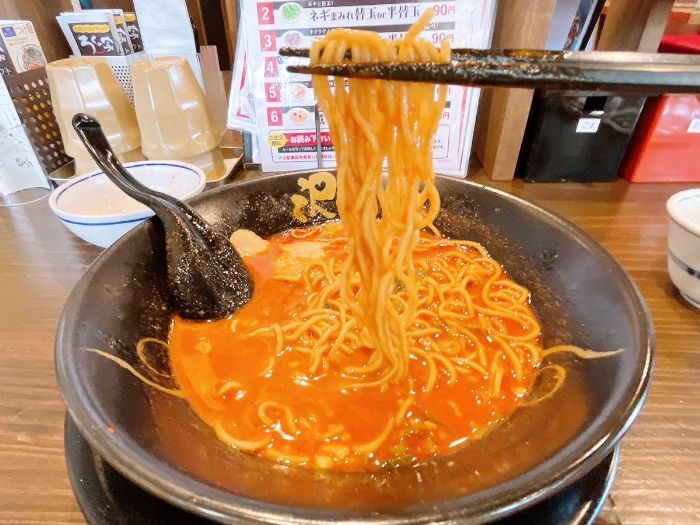 【熊本市西区】汗をかきがら刺激的なラーメンを。「らーめん食堂　ろくの家　熊本二本木店」に行ってきました。