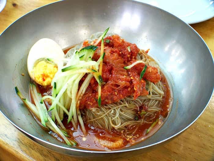 【韓国】冷麺って美味しいの?好みが分かれる本場の味とは?